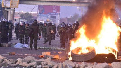 Tensión en bloqueos en Bolivia