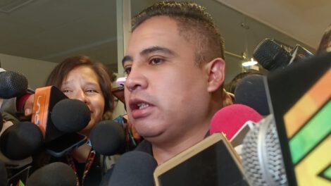 Reunión entre Tuto, Samuel y Manfred como paso clave para la oposición