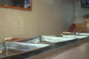 Precio de pollo en La Paz debido a bloqueos