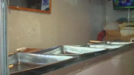 Precio de pollo en La Paz debido a bloqueos