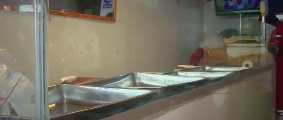 Precio de pollo en La Paz debido a bloqueos