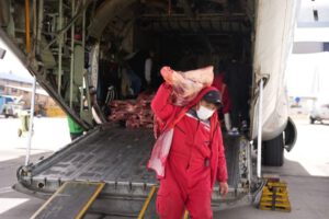 Puente aéreo para abastecimiento de alimentos