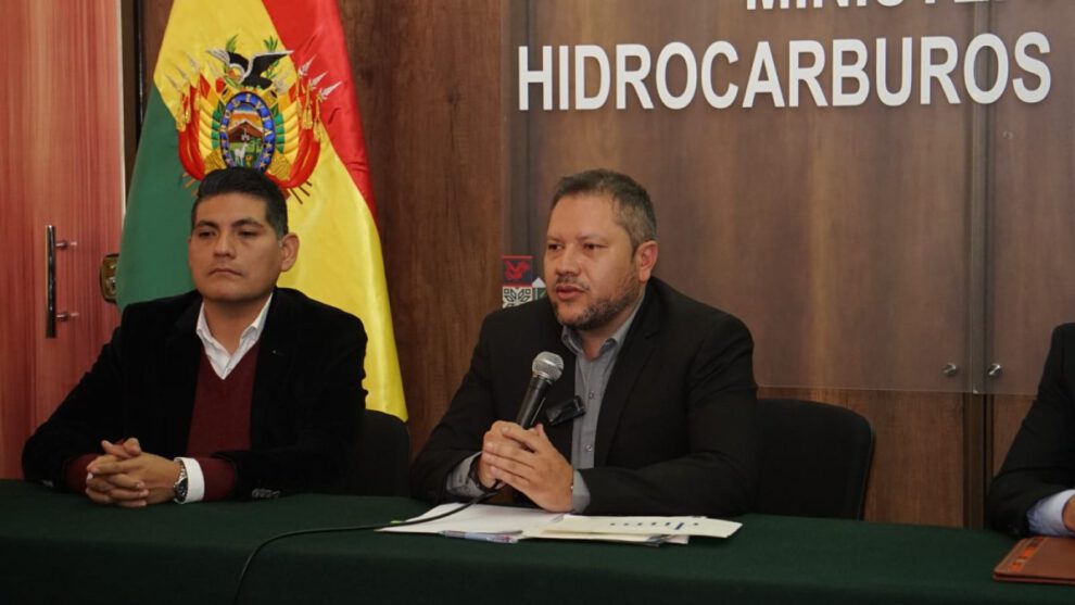 Cisternas paradas con 3,5 millones de litros de combustible