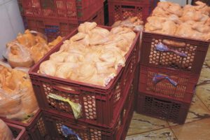 Transporte de pollo a La Paz