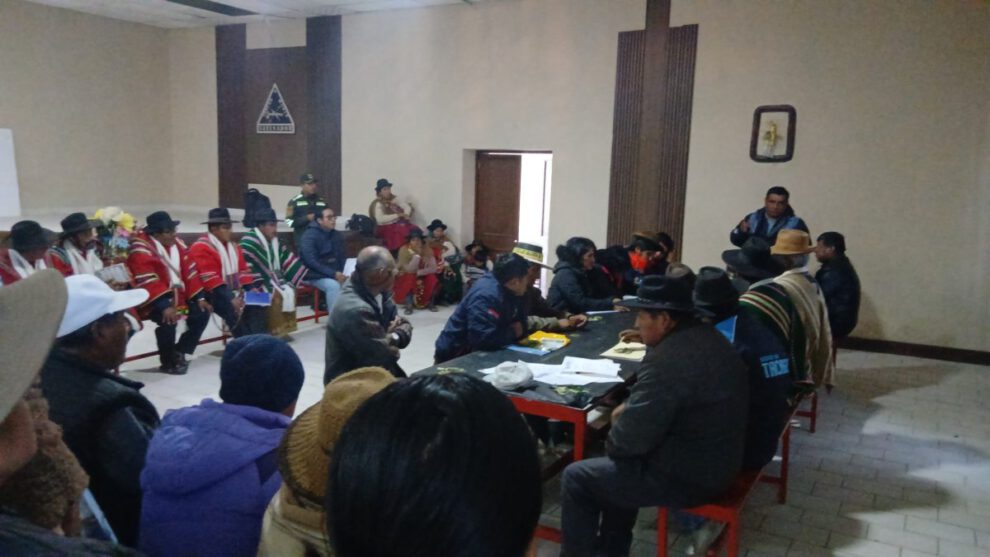 Diálogo en Challapata facilitado por la Defensoría del Pueblo