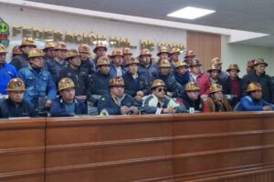 Evo Morales enemigo de la democracia según la Fencomin