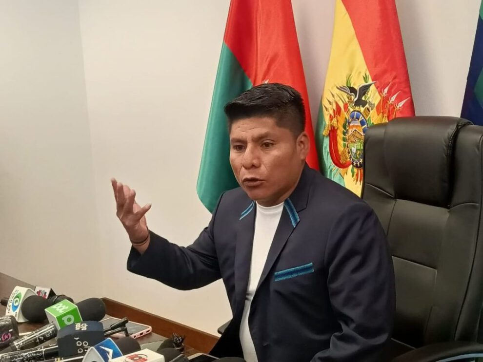 Leonardo Loza pide valentía ante despliegue militar y policial