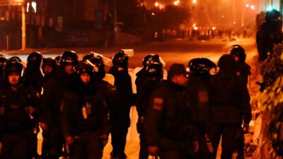 Tensión en Vinto: vecinos y fuerzas del orden enfrentan a manifestantes