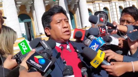 Bolivia denuncia violencia en bloqueos