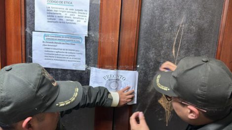 Juez aprehendido Coroico tras suspender credencial de magistrada