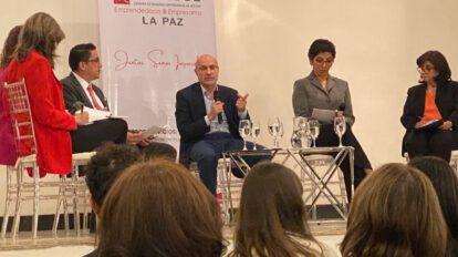 Participación femenina en el mercado laboral propuesta por José Luis Lupo