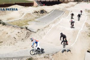 Apertura de bicicross en Oruro