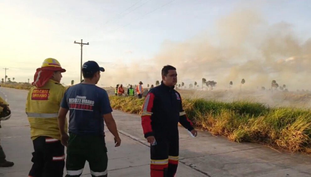 Incendio cerca a Viru Viru