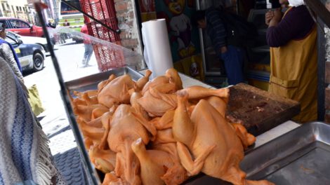 Precios del pollo en los mercados de La Paz