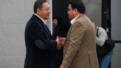 Renuncia del ministro César Siles durante la posesión