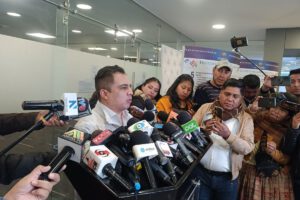 Renuncia del ministro Siles