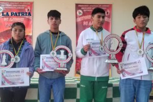 Ganadores del torneo nacional escolar de ajedrez