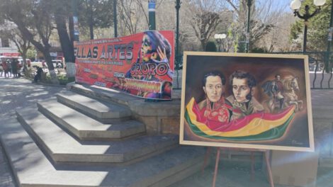 Artistas orureños muestran su talento en la celebración de los 103 años de Bellas Artes