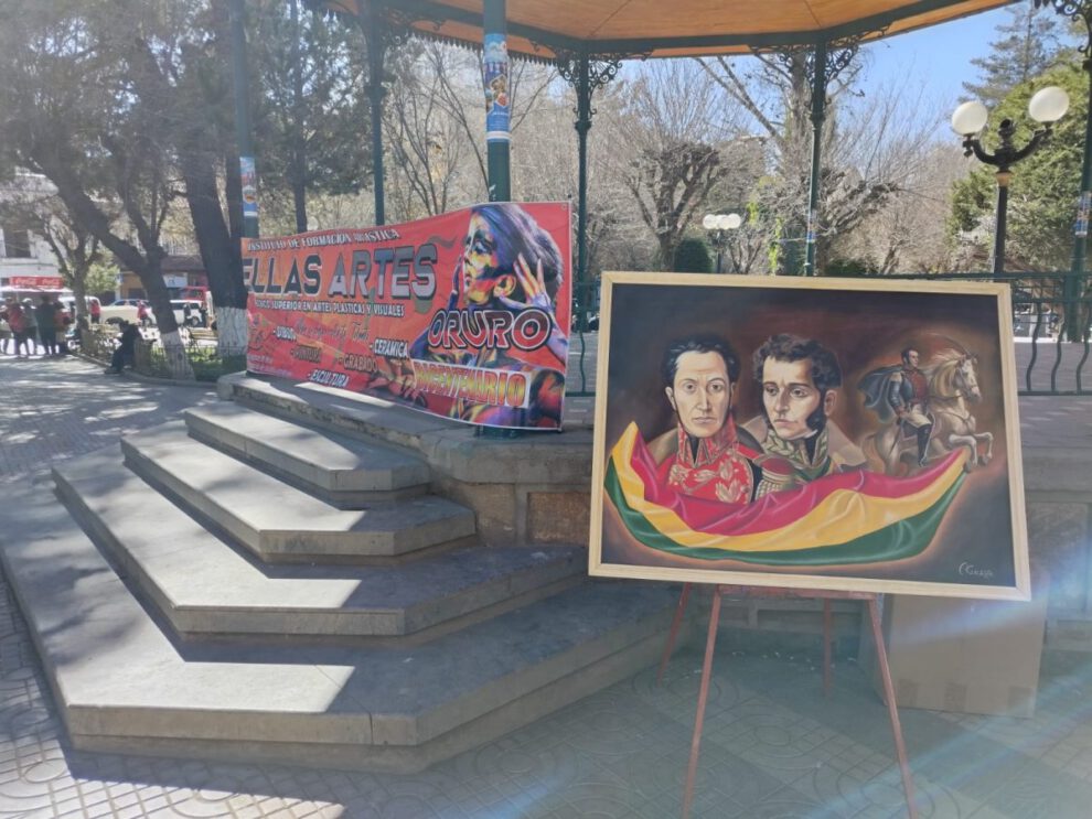 Artistas orureños muestran su talento en la celebración de los 103 años de Bellas Artes