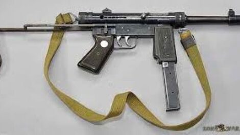 Hombre capturado con metralleta y municiones en Bermejo