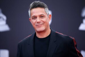 Alejandro Sanz responde a acusaciones de manipulación en la relación con Ivet Playà