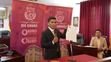 Nepotismo en Oruro por el concejal Iván Quispe