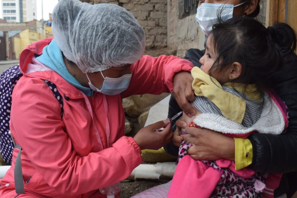 Vacunación contra el sarampión en Bolivia