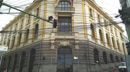 Bolivianos en Israel e Irán