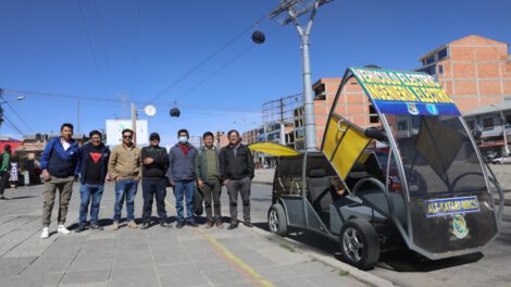 Estudiantes de la UPEA compiten en el Rally Solar 2025