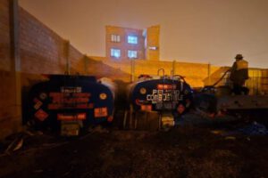Incautan diésel ilegal en operativo en El Alto
