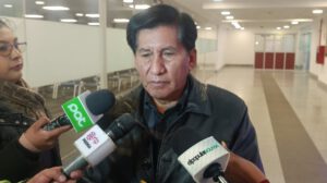 Créditos aprobados por Diputados según Félix Ajpi