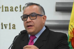 Investigación contra Nelson Cox por ganancias ilícitas