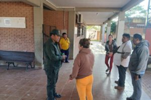 Robo en escuela Santa Cruz