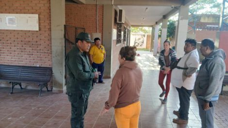 Robo en escuela Santa Cruz