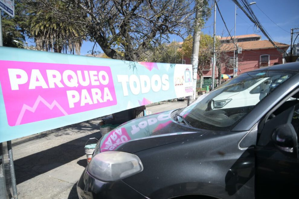 Irregularidades en programa de parqueo municipal