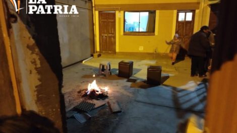Infractores encienden fogatas en Oruro