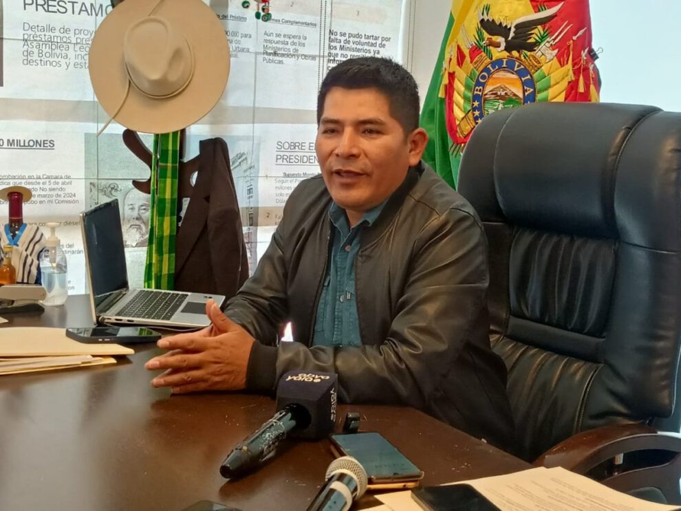 Candidatura de Mariana Prado según el senador Pedro Benjamín Vargas