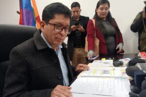 Caso consorcio y solicitud de investigación por Luis Adolfo Flores