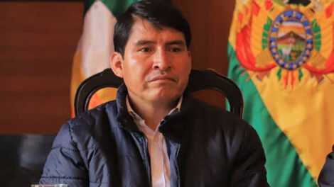 Gobernador de Chuquisaca, Damián Condori, estable tras grave caída