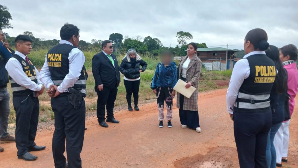 Adolescente peruana víctima de violación regresa a su país