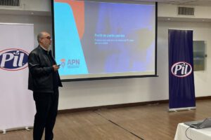 Taller de Periodismo en Nutrición presentado por Daniel Aguilar Cabrera