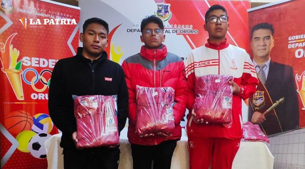 Deportistas orureños que participarán en el Torneo Nacional de Raqueta Frontón