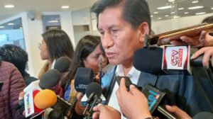 Félix Ajpi confirma candidatura de Mariana Prado en elecciones