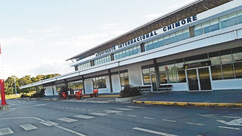 Aeropuerto de Chimoré en ocupación por evistas