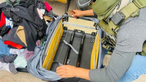 Cocaína oculta en maleta interceptada en Puerto Suárez