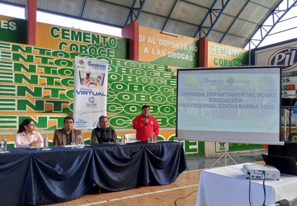 Educación Previsional en jornada de la COD Cochabamba