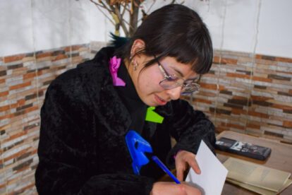 De lo crudo y el caos: poemario de Valentina Gonzales