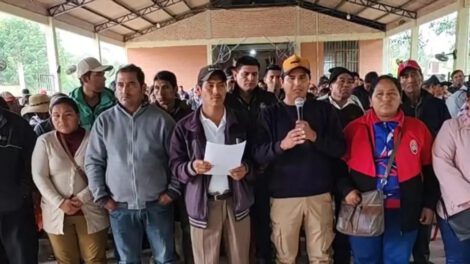 Dirigentes evistas exigen a candidatos vender tierras