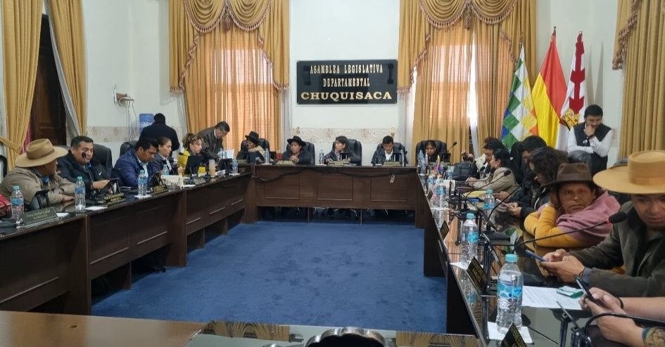 designación de gobernador interino en Chuquisaca