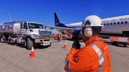 Abastecimiento de combustible para aviación en peligro por amenazas de bloqueo